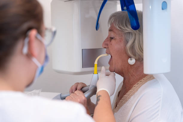 Best Weekend Emergency Dentist in San Buenaventura, CA